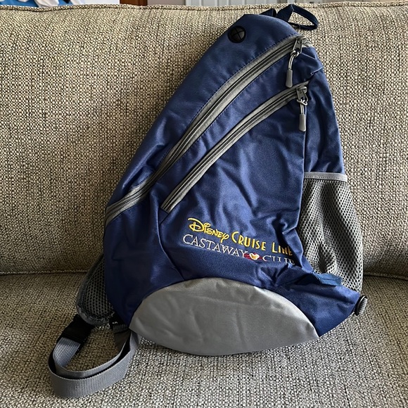 Disney Cruise Line Castaway club over the shoulder backpack w/DCL medium tote - Picture 2 of 14